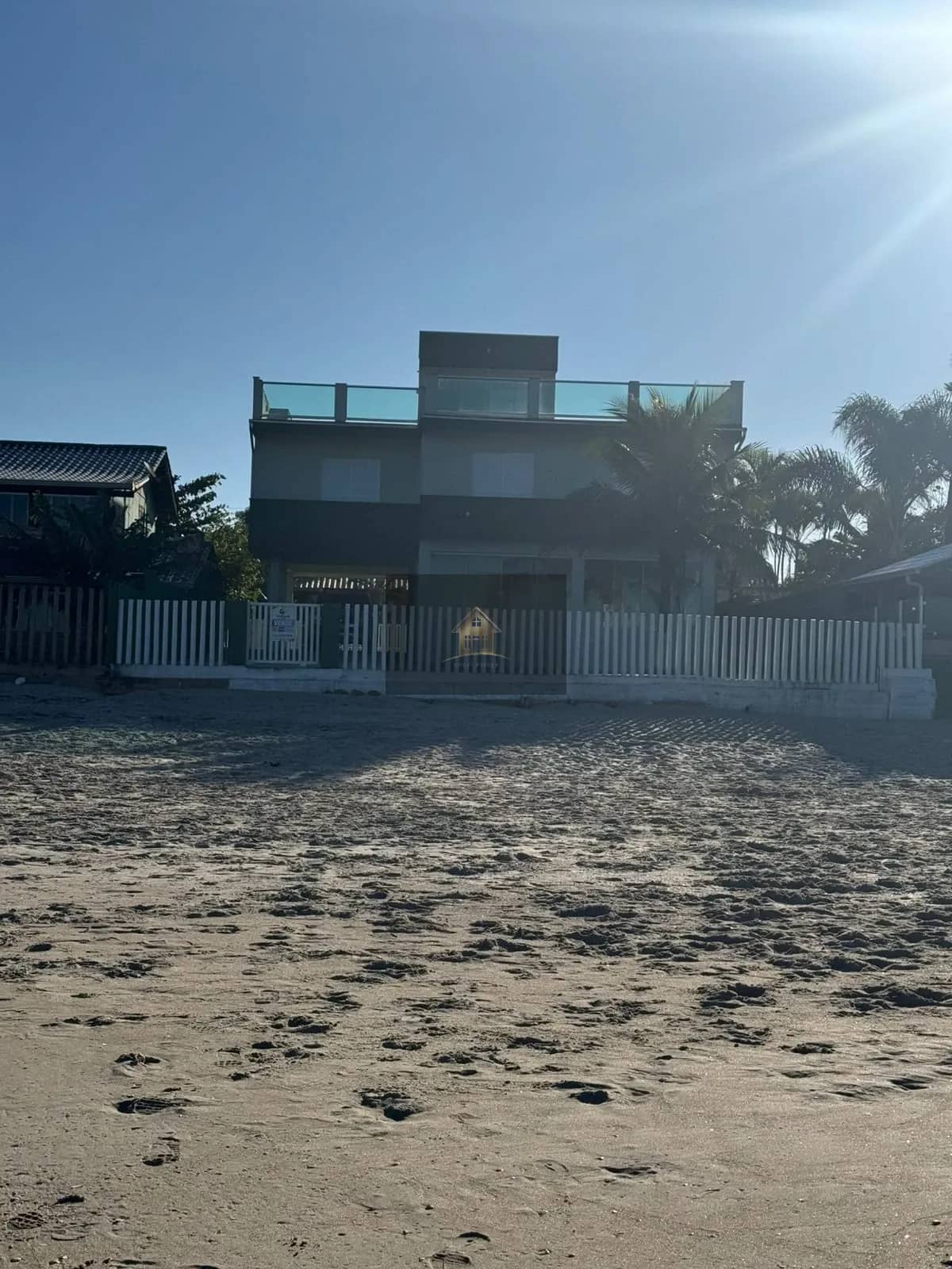 UM VERDADEIRO PARAÍSO PÉ NA AREIA EM ITAPOÁ/SC!